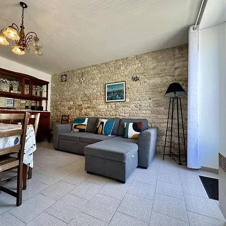 Maison Spacieuse A Saint-georges-d'oleron, 7 Couchages, Proche Commerces, Jardin Et Barbecue - Fr-1-246a-328 Holiday home Saint-Georges-d'Oleron